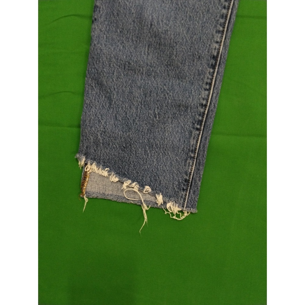 Levi's Premium 501 Jeans Womens 26 x 26 Blue Big E Straight Raw Hem Button Fly - Picture 3 of 15